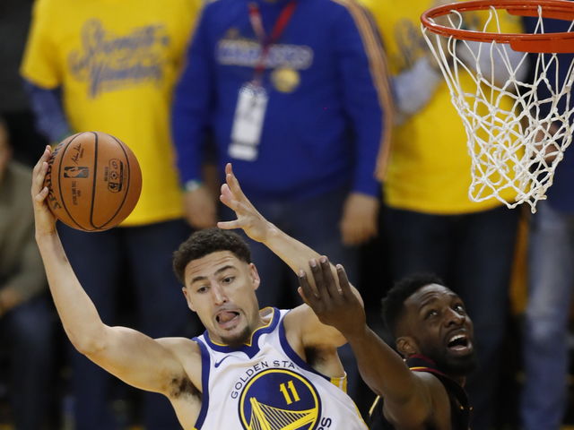 ¿Sin incluir el tercer juego de la final de 2018, cuántos partidos ha jugado Klay Thompson en postemporada?