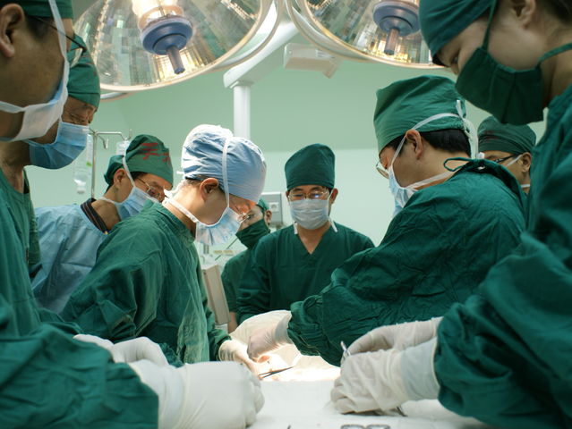 surgery nurse