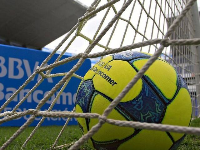¿Cuál de estos equipos no pertenece a "los cuatro grandes" del futbol mexicano?