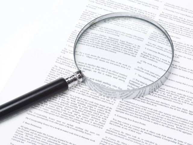 Identify the part of the sentence that contains a subordinate clause. The sentence is: On school sports day Stephen won a prize for the race although he came last.