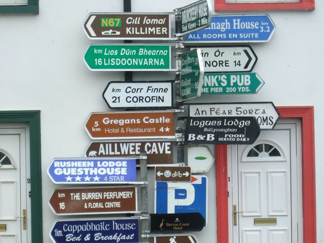 Which Irish civil registration district intersects county borders with Cavan, Longford and Westmeath?