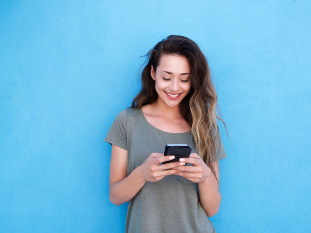 Can you pay attention to what's going on around you if you're swiping on your phone?