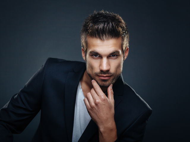 What is the first thing you notice in men?