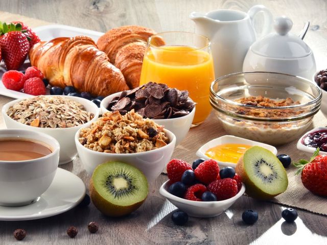 Choose a breakfast to serve your kid: