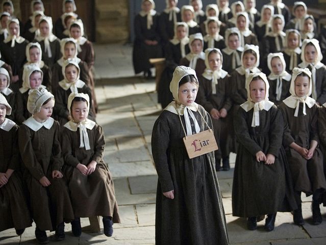 Hova járt iskolába Jane Eyre?