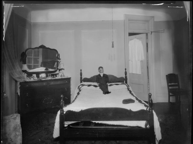 What is the last thing you do before you go to bed?