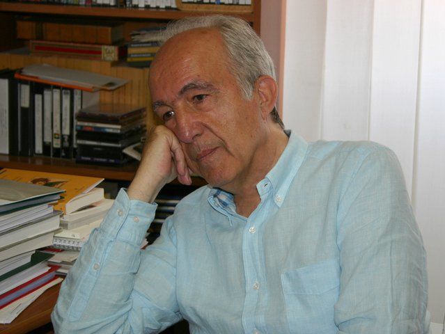 Θεωρείται ένας από τους διασημότερους σκακιστές πλέον και όχι ηθοποιούς, που γυρίζουν τον κόσμο και παίζουν με αντίπαλους υπερ-υπολογιστές!