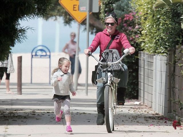 hermosa kourtney hart hermosa kourtney hart