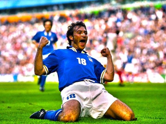 Ranking the best Italian strikers of the 1990s | Playbuzz