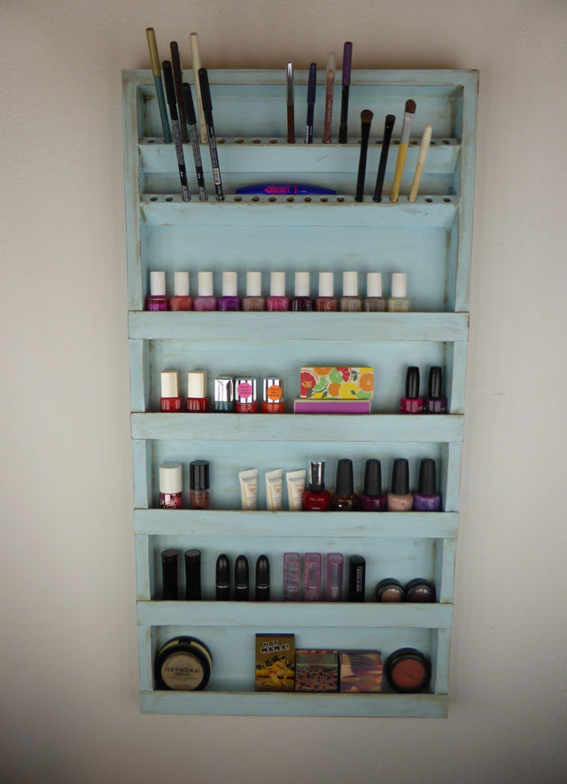 15 Nifty Makeup Storage Hacks You Need In Your Life | Playbuzz