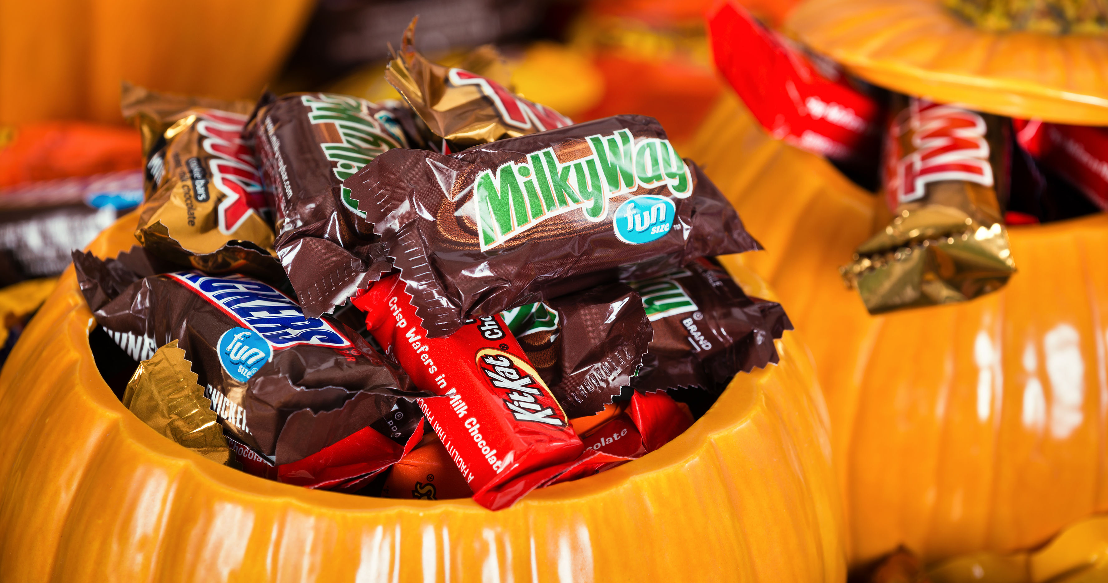 How Well Do You REALLY Know Your Halloween Candy? Playbuzz