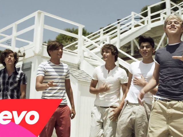 Скачать песню one direction you and i перевод