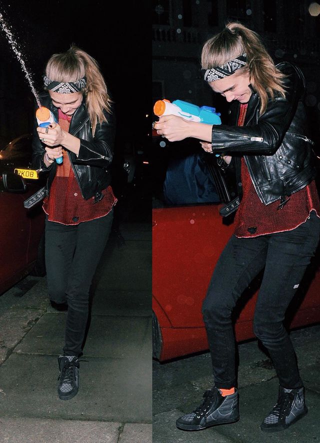 Cara Delevigne le jugó una broma a los paparazzis - Imagen 3