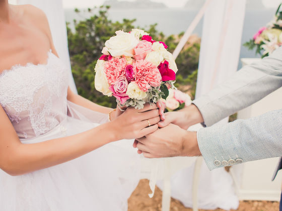 いつまでに結婚する? あなたの婚期診断♡