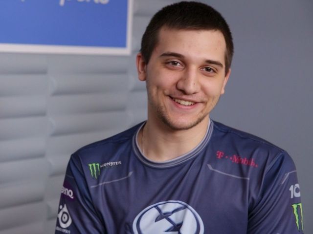 Arteezy Back EG - Dotakadabra