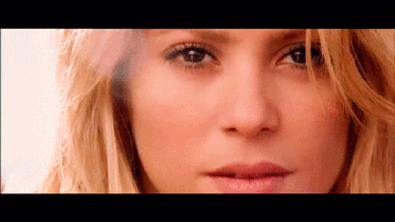 Resultado de imagen para dia de enero gif shakira