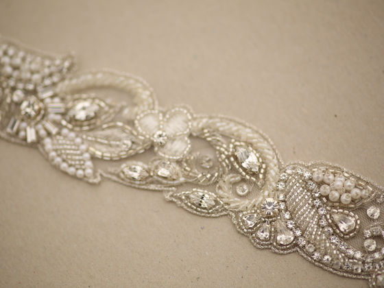 Dress up with embellished bridal accessories belts