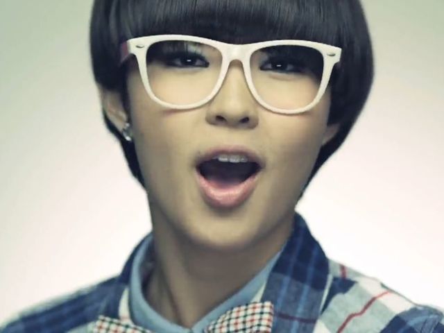 Jiyoon appears with a bowl cut in which of the following 4Minute music videos?