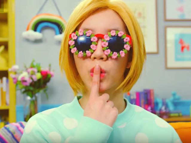 Which Girl's Day music video features Hyeri with a strawberry blonde bob?