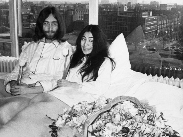 The Ultimate John Lennon Trivia Quiz | Playbuzz