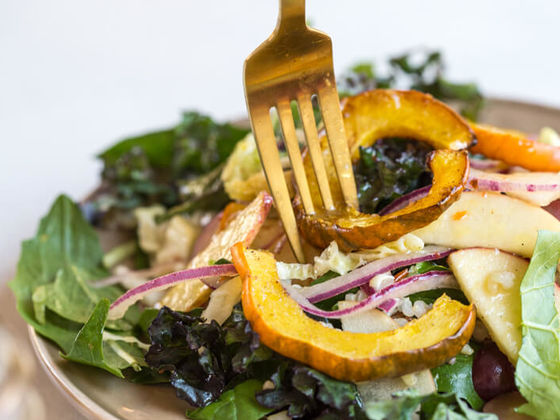 What Should You Put On Your New Years Resolution Salad?