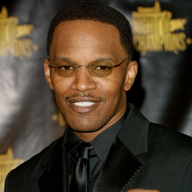 10 Celebs Who Never Age Playbuzz