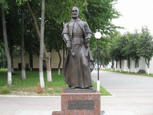 В памятники в витебске цены ягоды заказать памятник цена на могилу йошкар