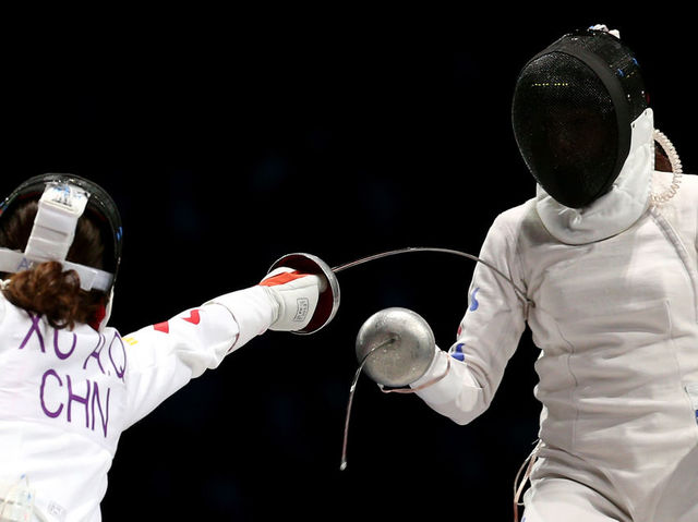 В каком олимпийском спорте используется сабля