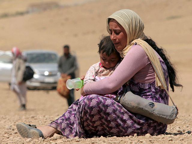 12ª Estação: Jesus na cruz, a mãe e o discípulo 
