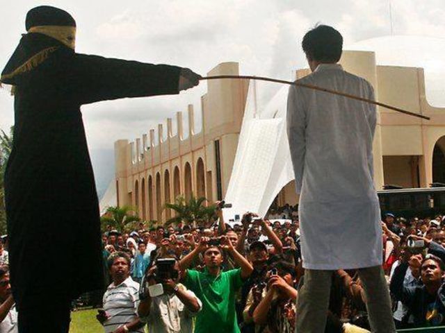 3ª Estação: Jesus é condenado pelo Sinédrio 