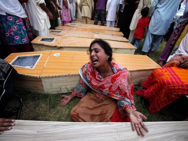 14ª Estação: Jesus é deposto no sepulcro