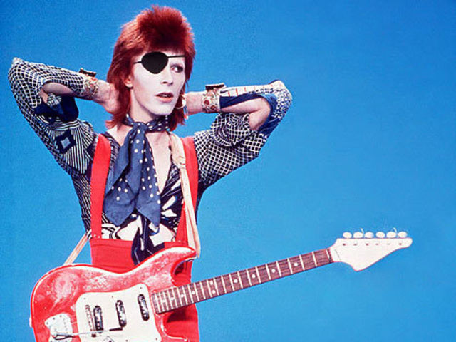 do you know the lyrics to "ziggy stardust" by david bowie?