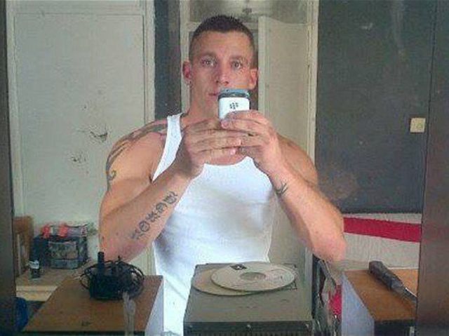 Спалился на селфи