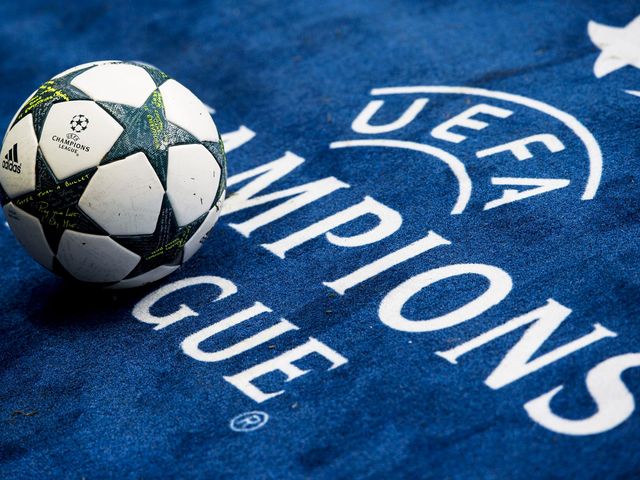 من هو أكثر لاعب خاض دقائق؟